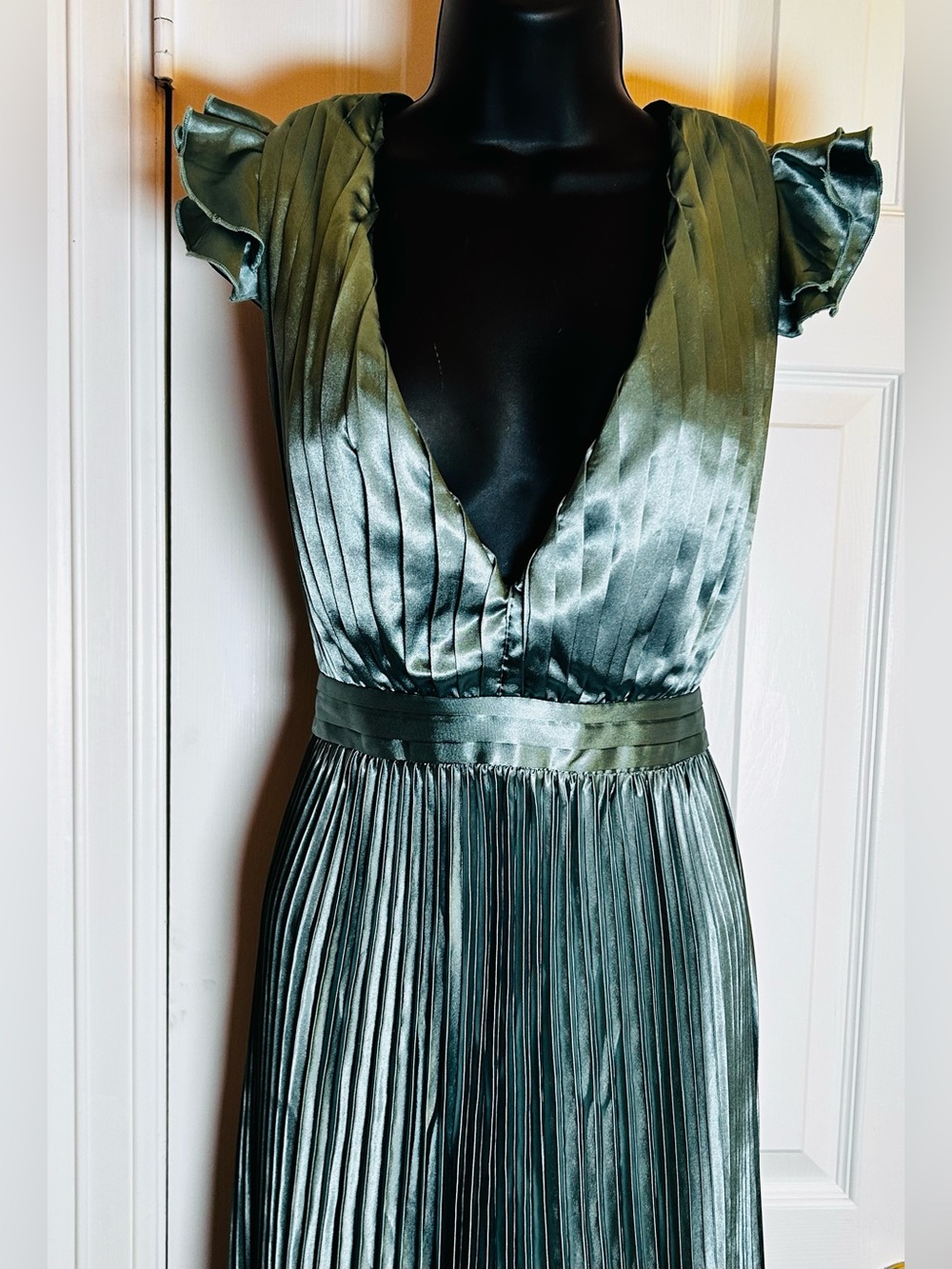 Exceptional Drama Sage Green Satin Lace-Up Pleated Maxi Dress Small NWOT - Picture 8 of 13